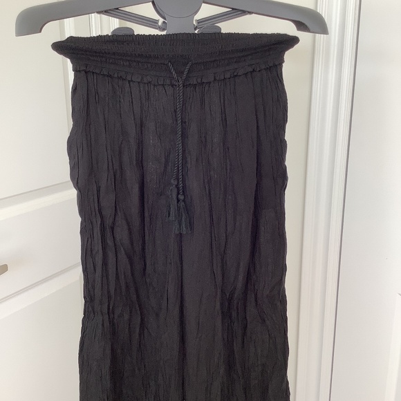 Black, crinkle palazzo pants. - Picture 3 of 6